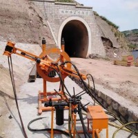 現貨供應YGZ90型導軌回轉鑿巖機，YGZ90鉆機