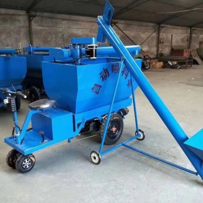 養(yǎng)殖場用電動(dòng)飼料喂料車尺寸可定制