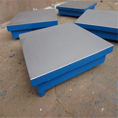 使用壽命較長的研磨鑄鐵工作臺，精